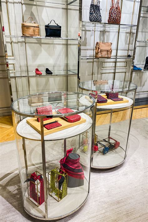 is dior outlet cheap legit|Your guide to shopping The RealReal — a hot mess consignment  .